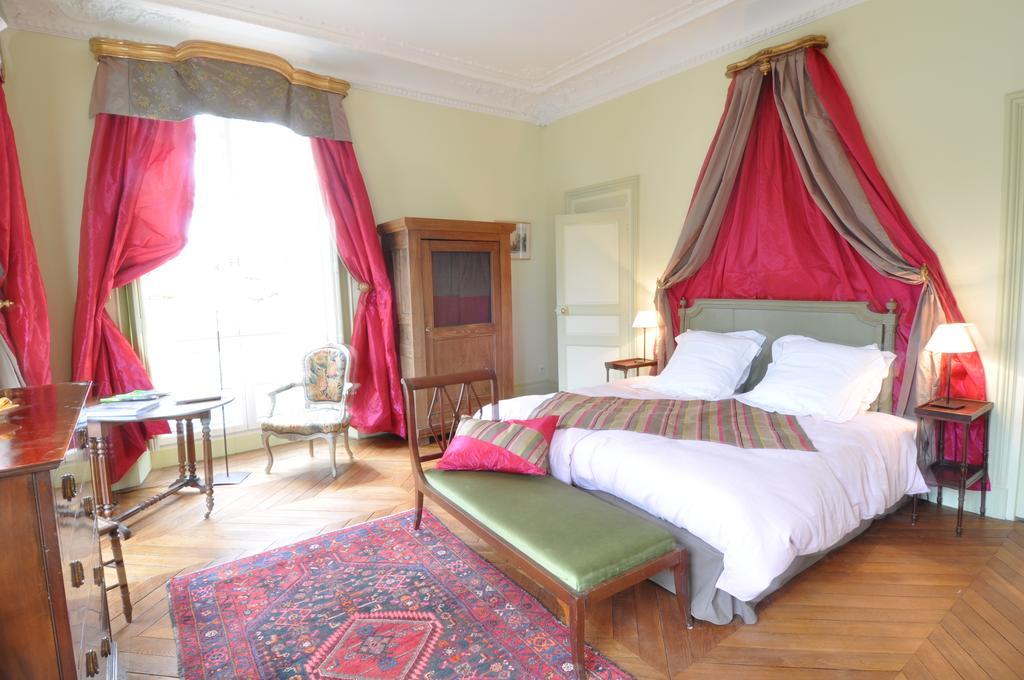 Le Chateau De La Vierge Bures-sur-Yvette Room photo