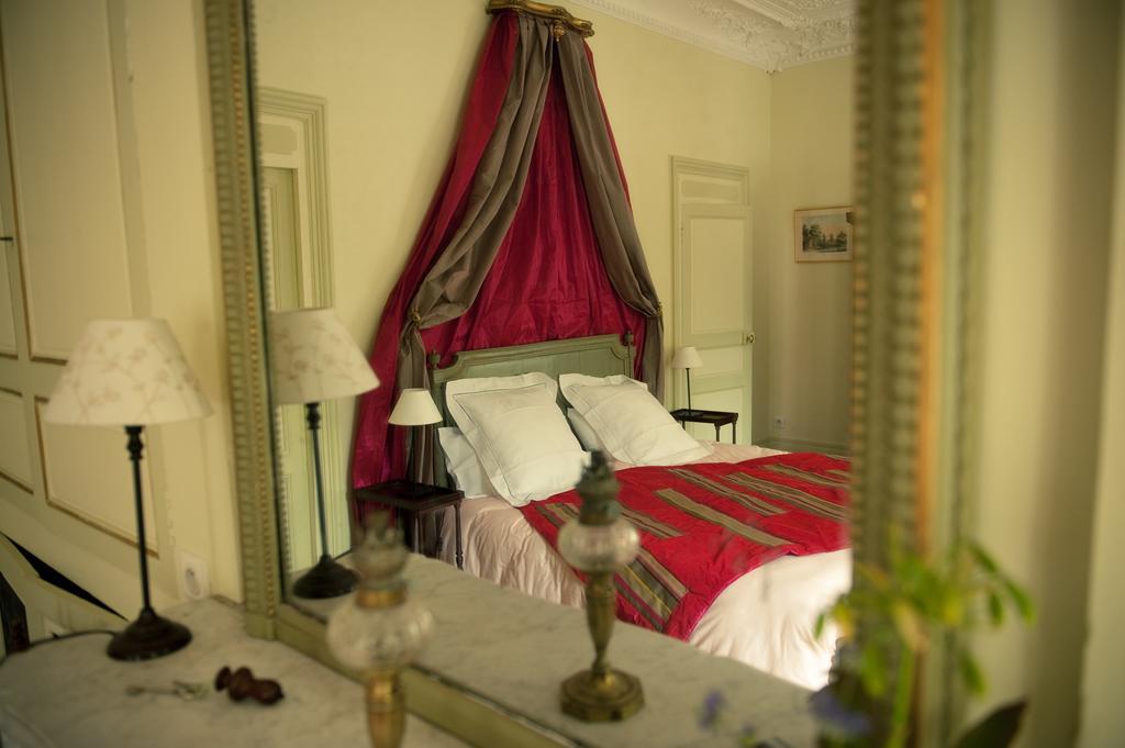 Le Chateau De La Vierge Bures-sur-Yvette Room photo