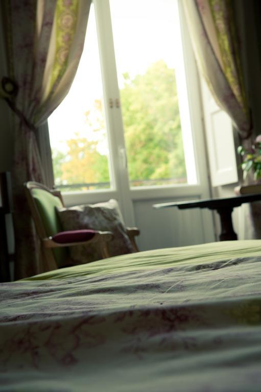 Le Chateau De La Vierge Bures-sur-Yvette Room photo