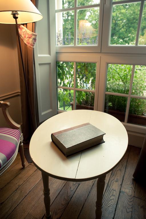 Le Chateau De La Vierge Bures-sur-Yvette Room photo